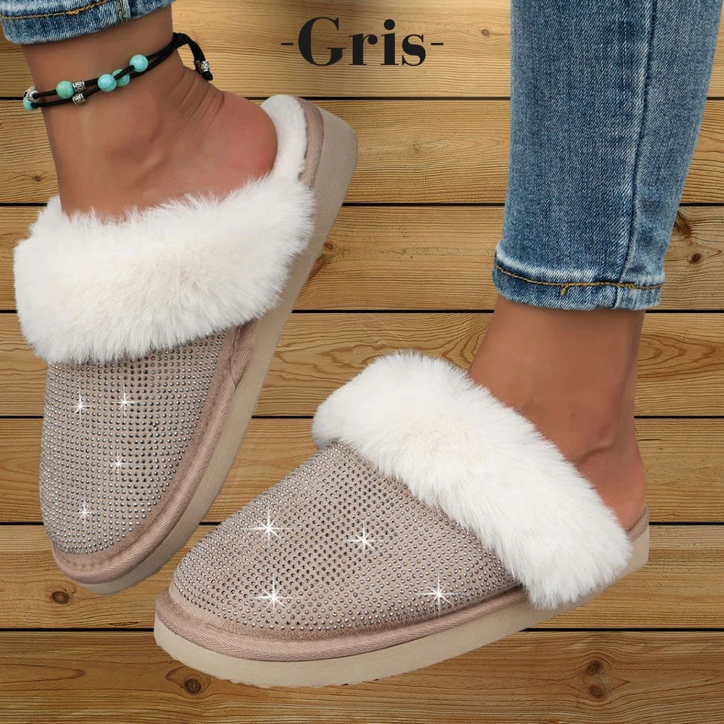 Pantoufles, chaussons femme chaudes, hiver, grise, fausse fourrure, strass, doux, cocooning ambage modèle LYNE souple, antidérapant, détente