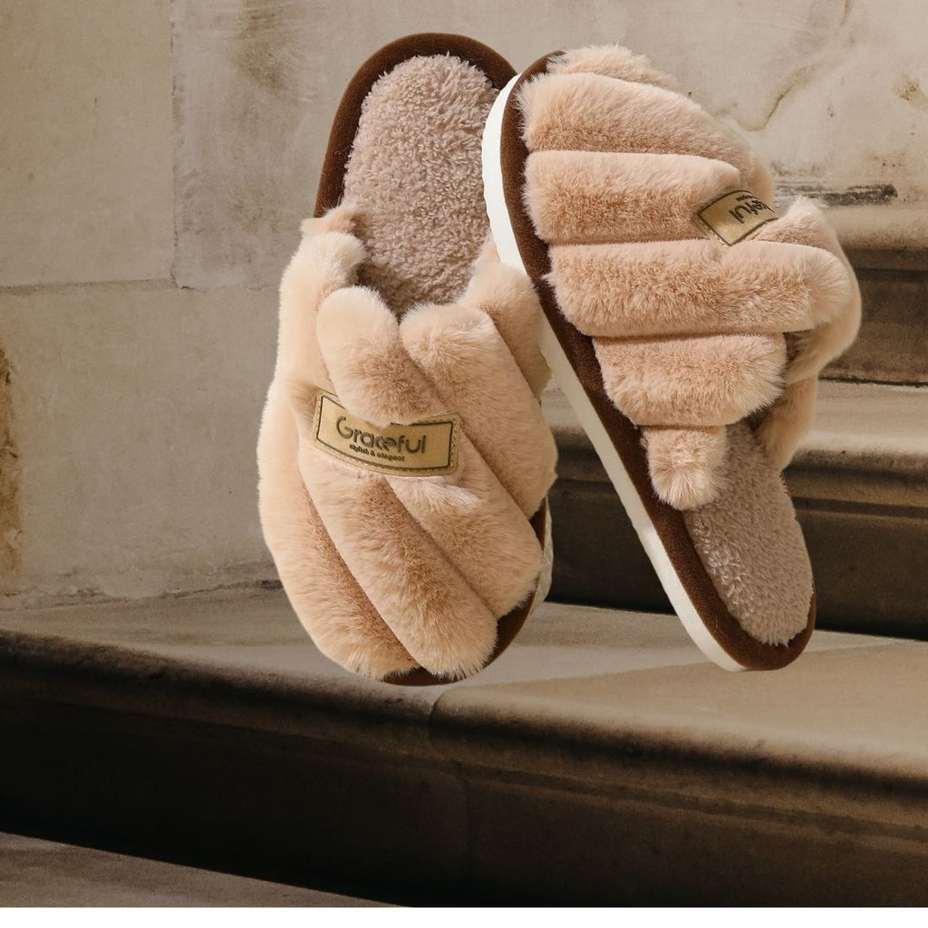 Pantoufles, chaussons femme chaudes, hiver, beige, fausse fourrure, doux, cocooning ambage modèle MARJO souple, antidérapant, détente, sexy, ecalier