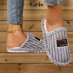 Pantoufles, chaussons femme chaudes, hiver, grise, fausse fourrure, doux, cocooning ambage modèle MALY souple, antidérapant, détente, basique, aestetic
